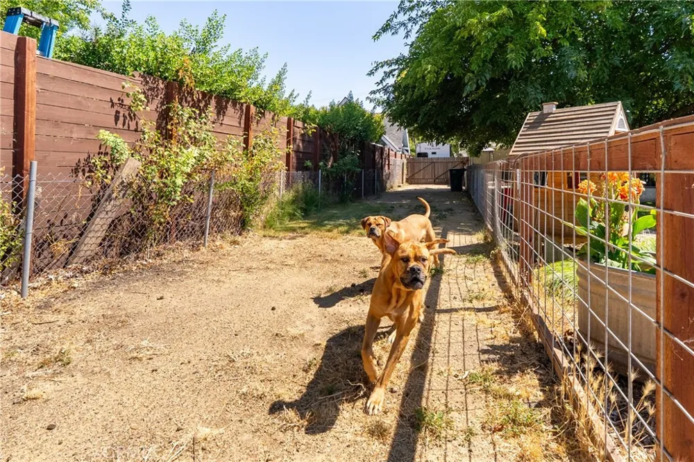 22460 F Street Santa Margarita, CA 93453