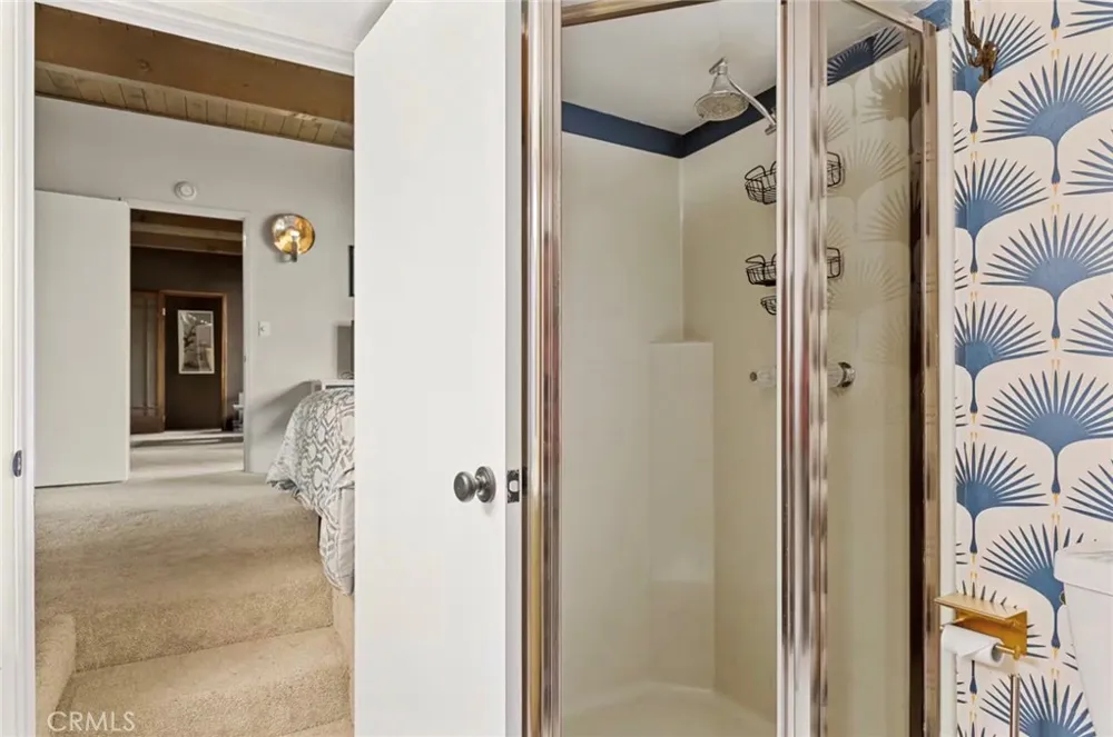 904 Sandalwood Lake Arrowhead, CA 92352