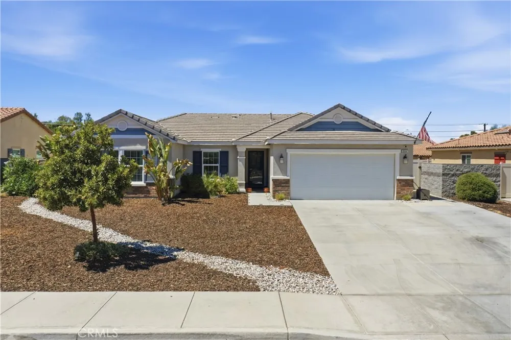 26567 Calle Los Robles Menifee, CA 92585