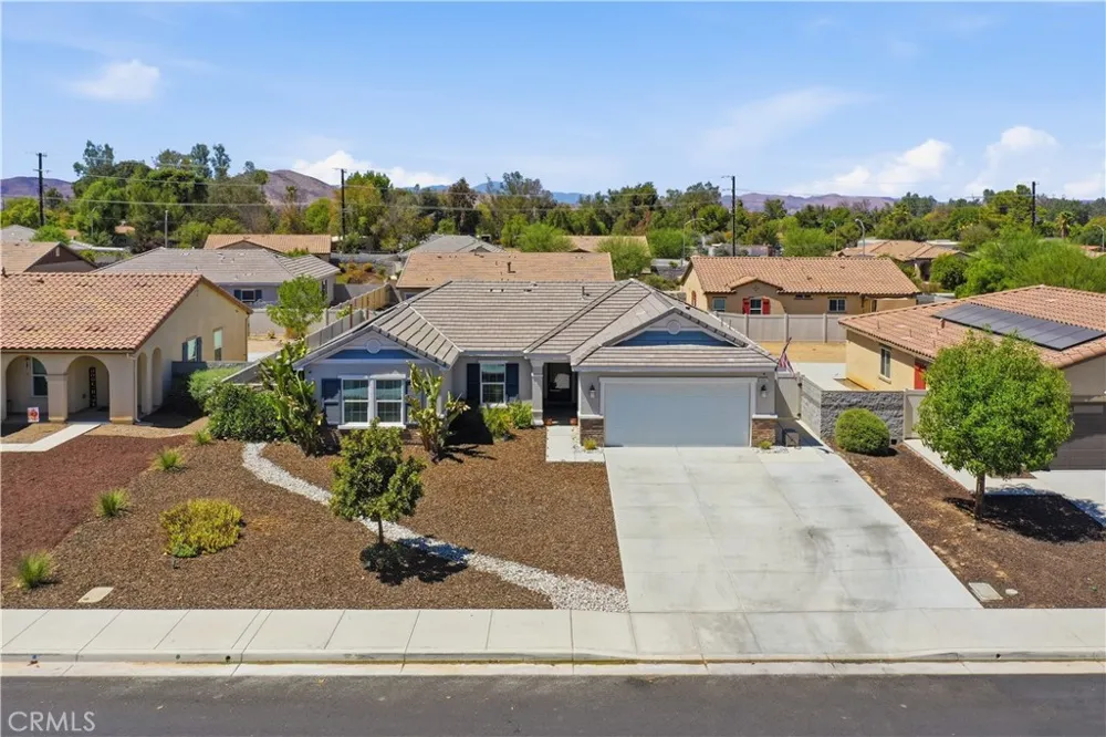 26567 Calle Los Robles Menifee, CA 92585