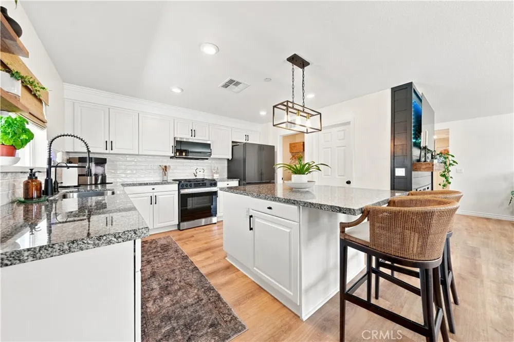 26567 Calle Los Robles Menifee, CA 92585