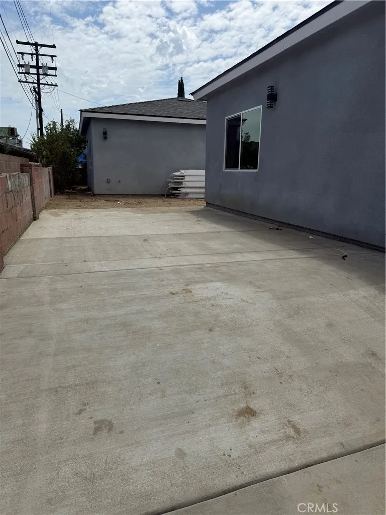 12349 Granite Garden Grove, CA 92843