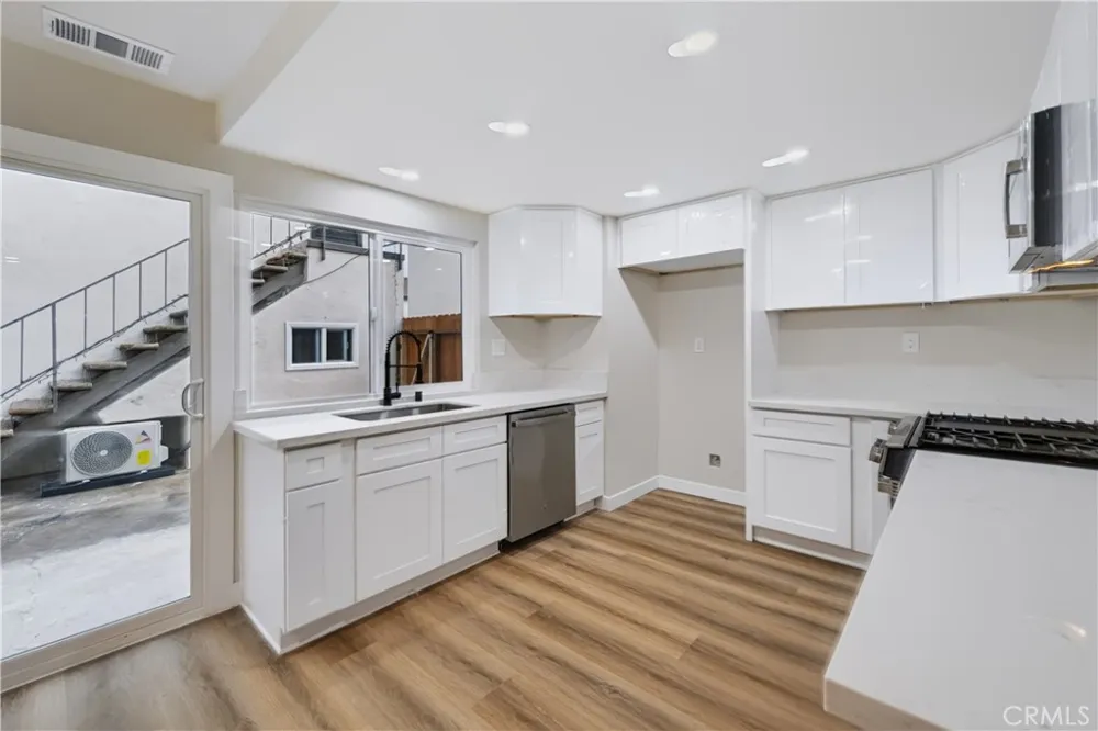 11103 La Naranja Court Fountain Valley, CA 92708