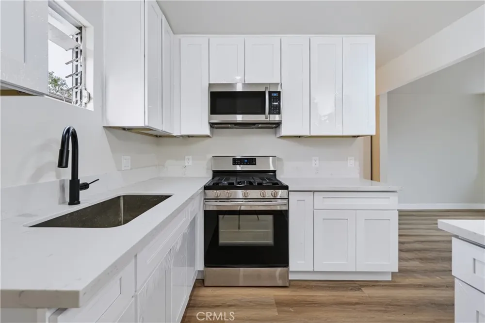 11103 La Naranja Court Fountain Valley, CA 92708