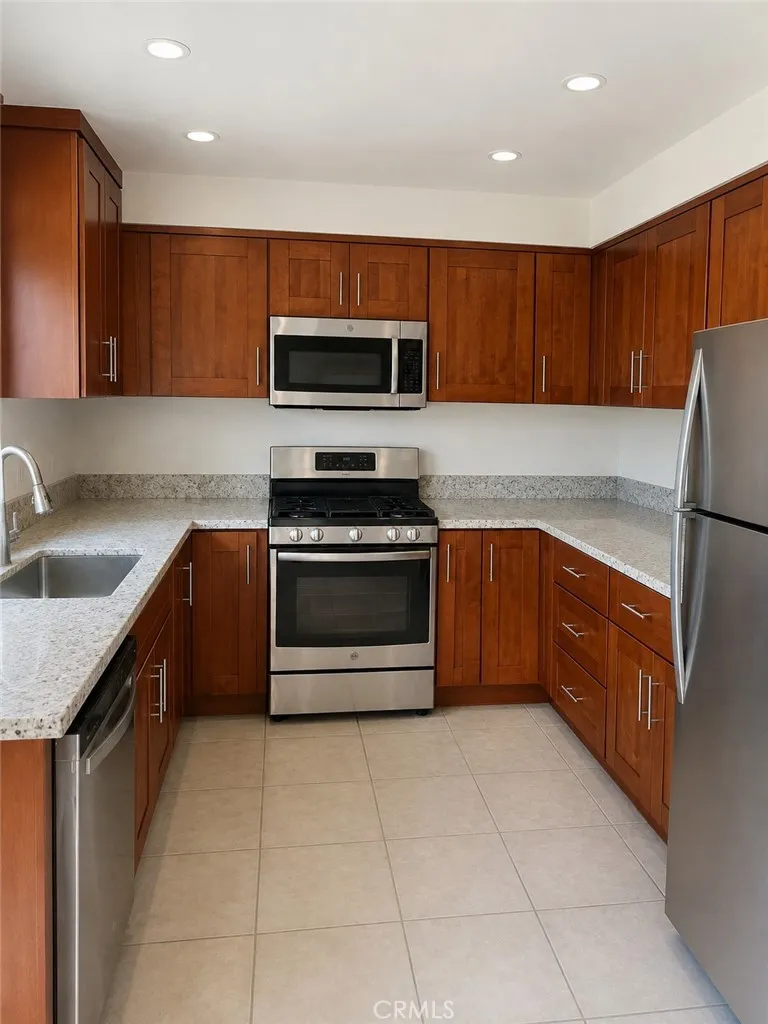 3 Deodar Irvine, CA 92604