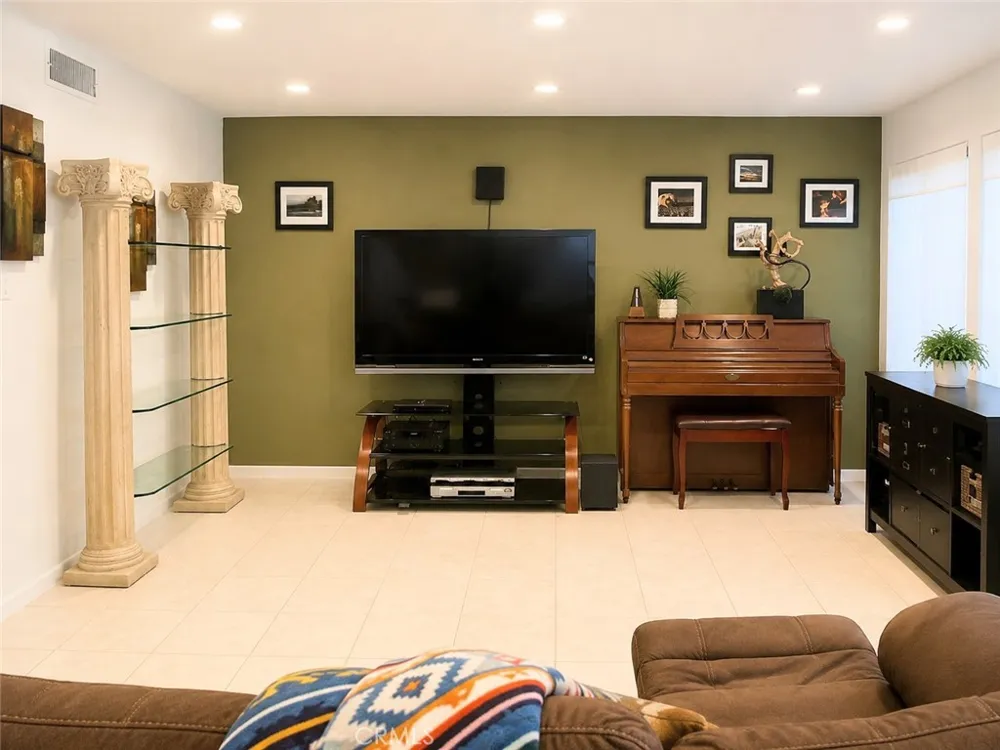 3 Deodar Irvine, CA 92604