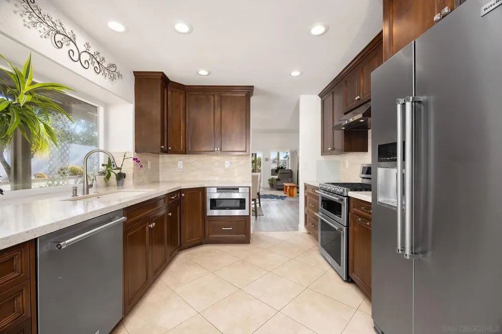 4950 Galicia Way Oceanside, CA 92056