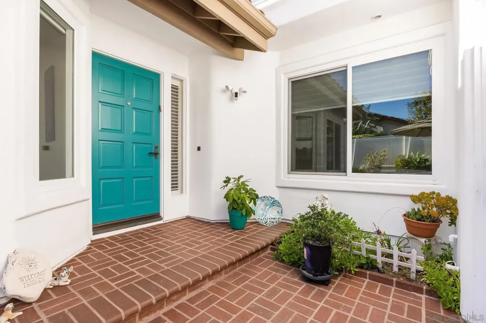 4950 Galicia Way Oceanside, CA 92056