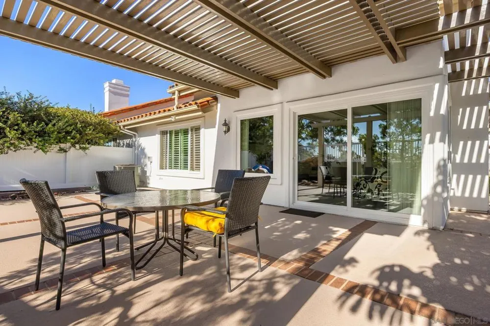 4950 Galicia Way Oceanside, CA 92056