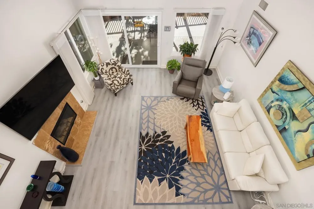 4950 Galicia Way Oceanside, CA 92056