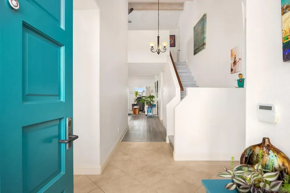 4950 Galicia Way Oceanside, CA 92056