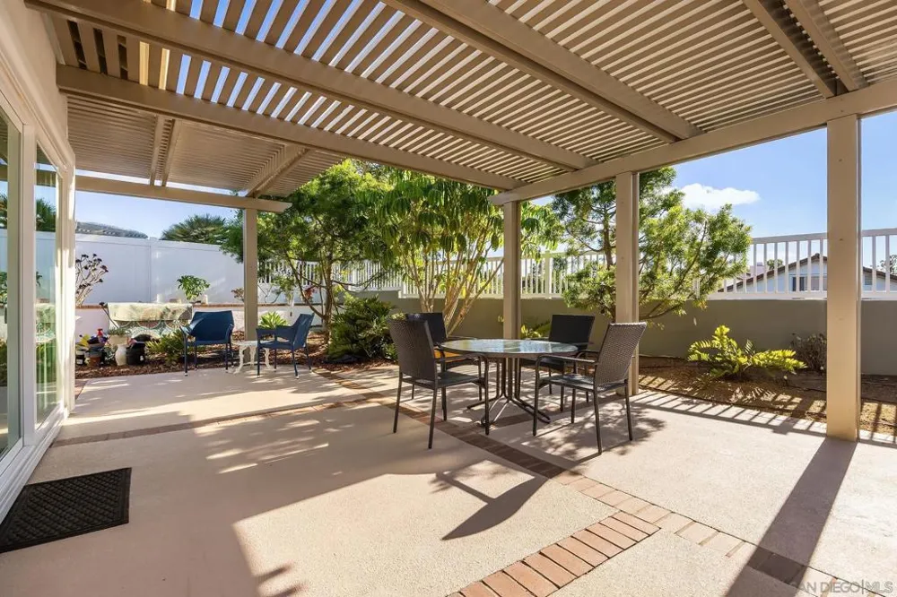 4950 Galicia Way Oceanside, CA 92056