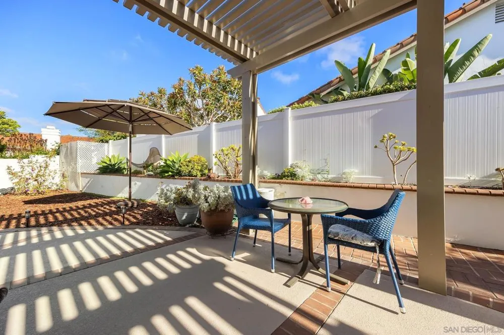 4950 Galicia Way Oceanside, CA 92056