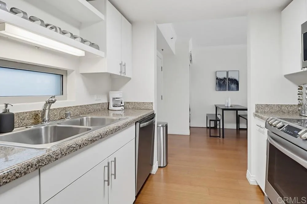 425 W Beech St #226 San Diego, CA 92101