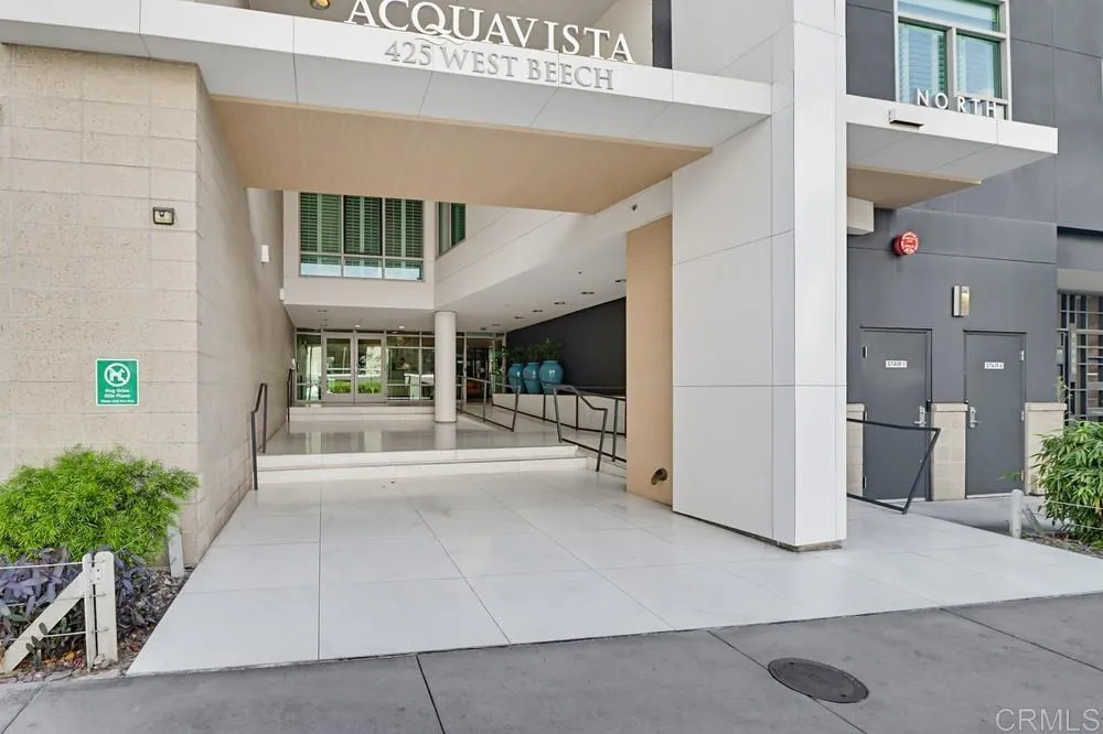 425 W Beech St #226 San Diego, CA 92101