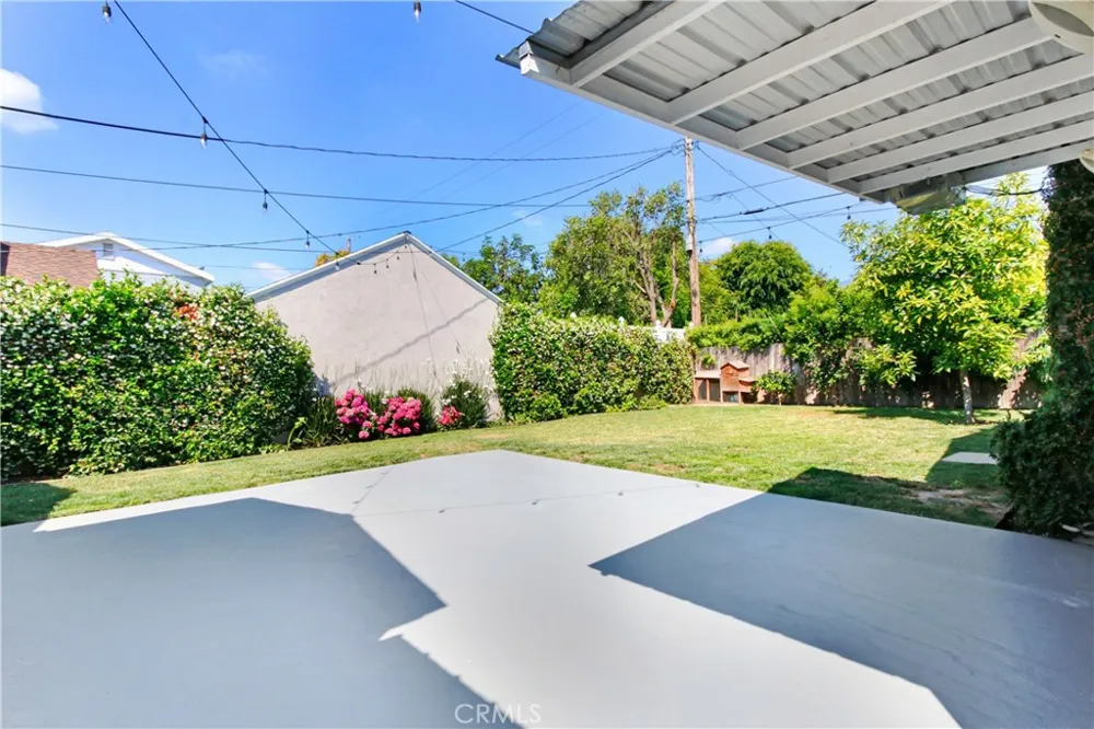 351 W Elm Street Burbank, CA 91506