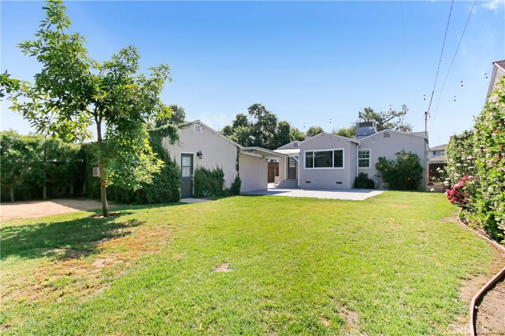 351 W Elm Street Burbank, CA 91506