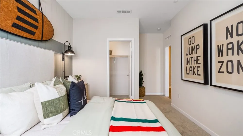 2891 E Amberley Privado Ontario, CA 91762