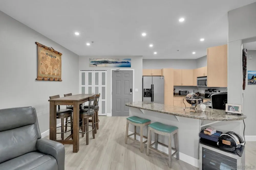 1501 Front #527 San Diego, CA 92101