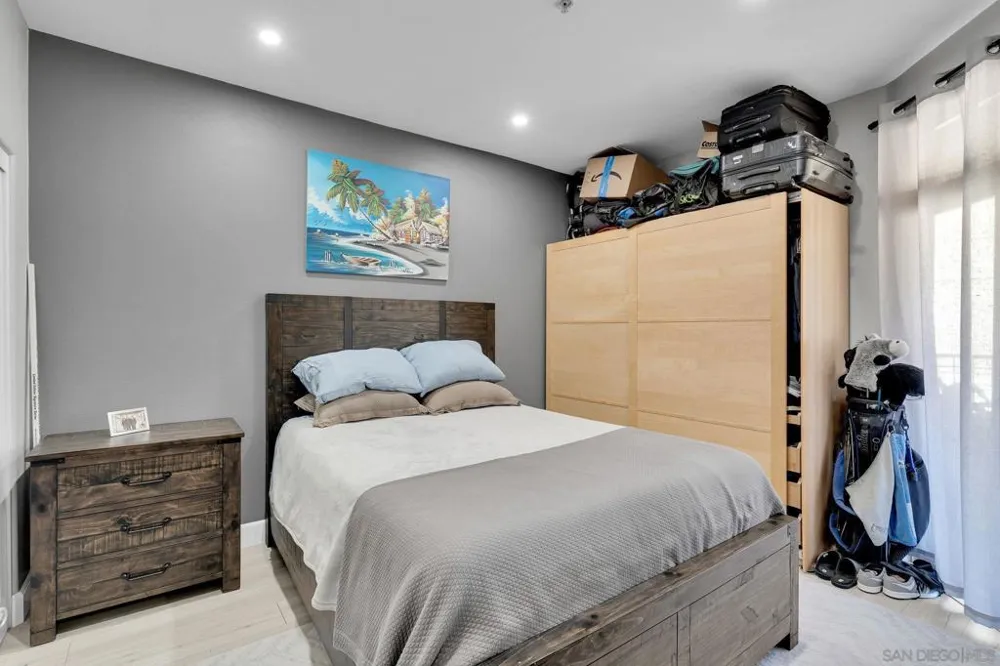 1501 Front #527 San Diego, CA 92101