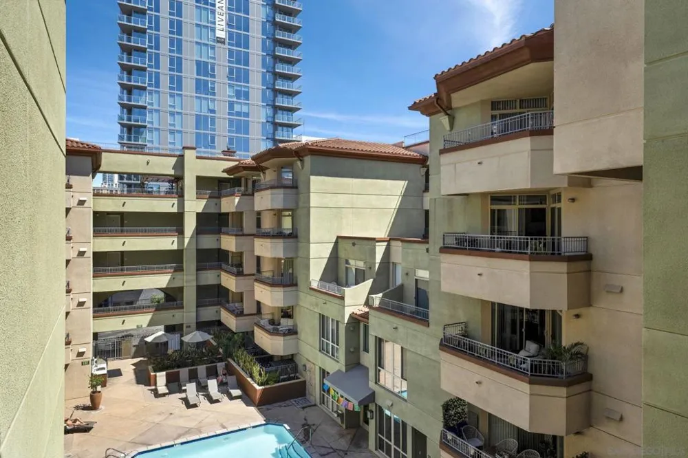 1501 Front #527 San Diego, CA 92101