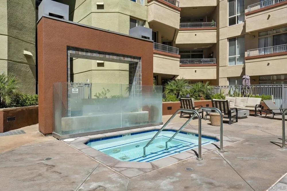 1501 Front #527 San Diego, CA 92101