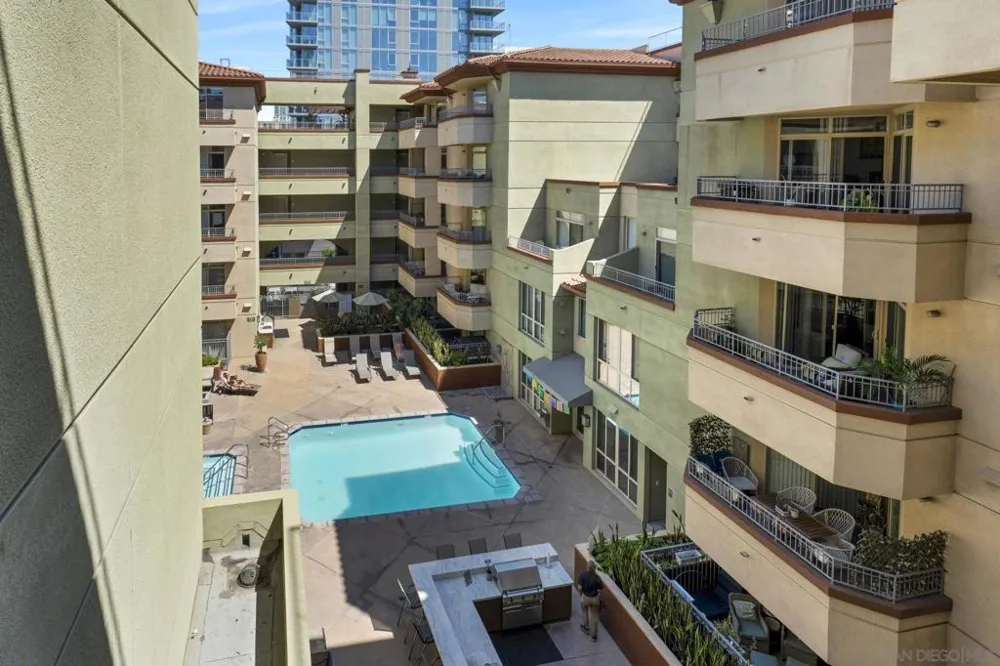 1501 Front #527 San Diego, CA 92101