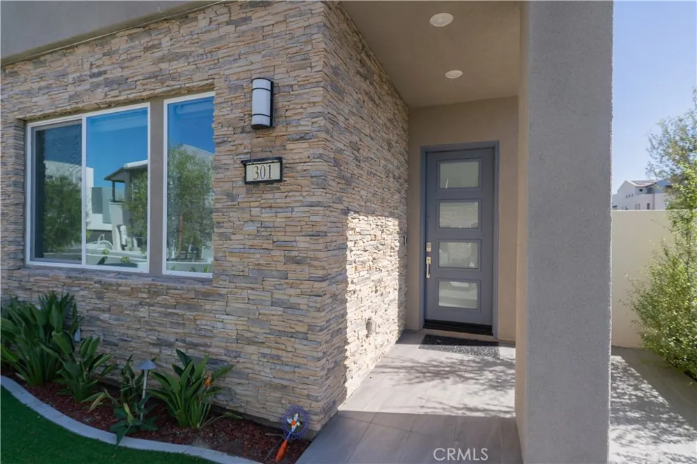 301 Baluster Irvine, CA 92618