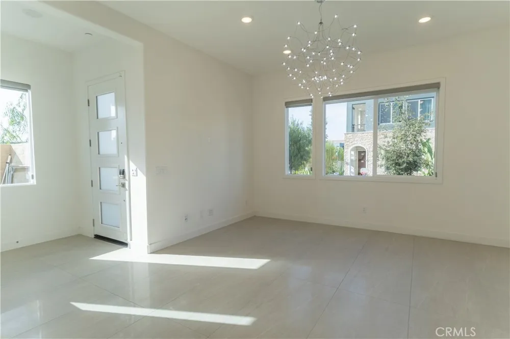 301 Baluster Irvine, CA 92618
