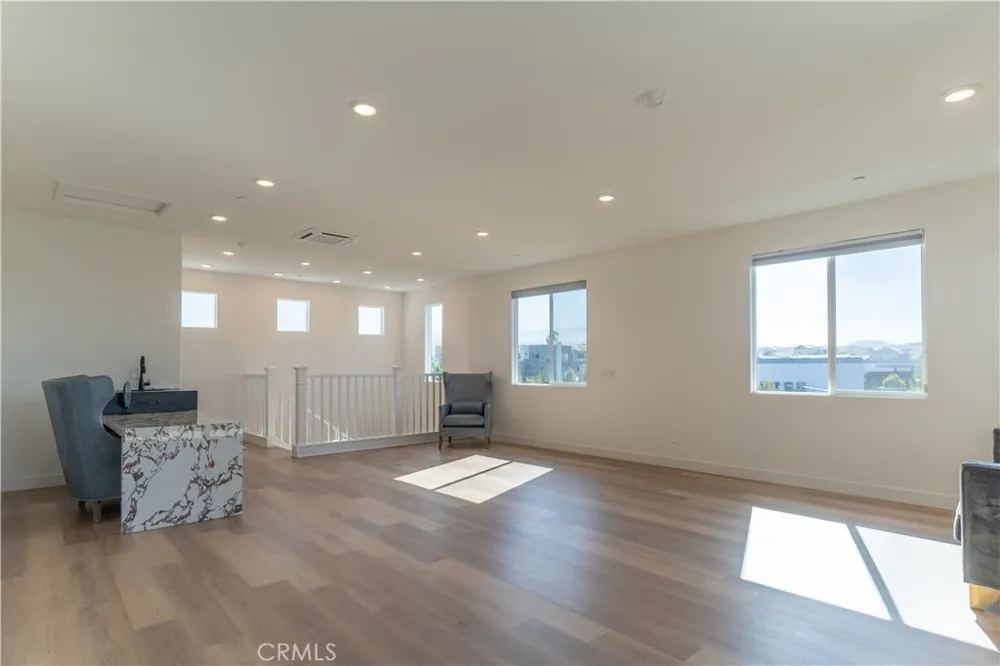 301 Baluster Irvine, CA 92618
