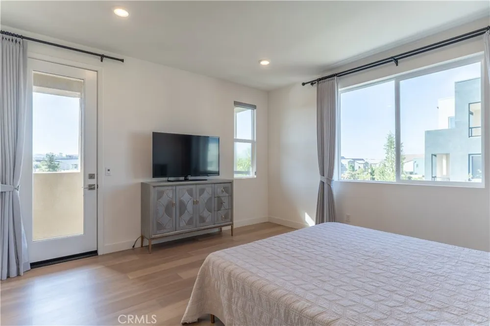 301 Baluster Irvine, CA 92618