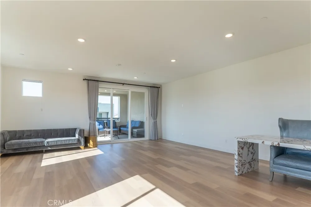 301 Baluster Irvine, CA 92618