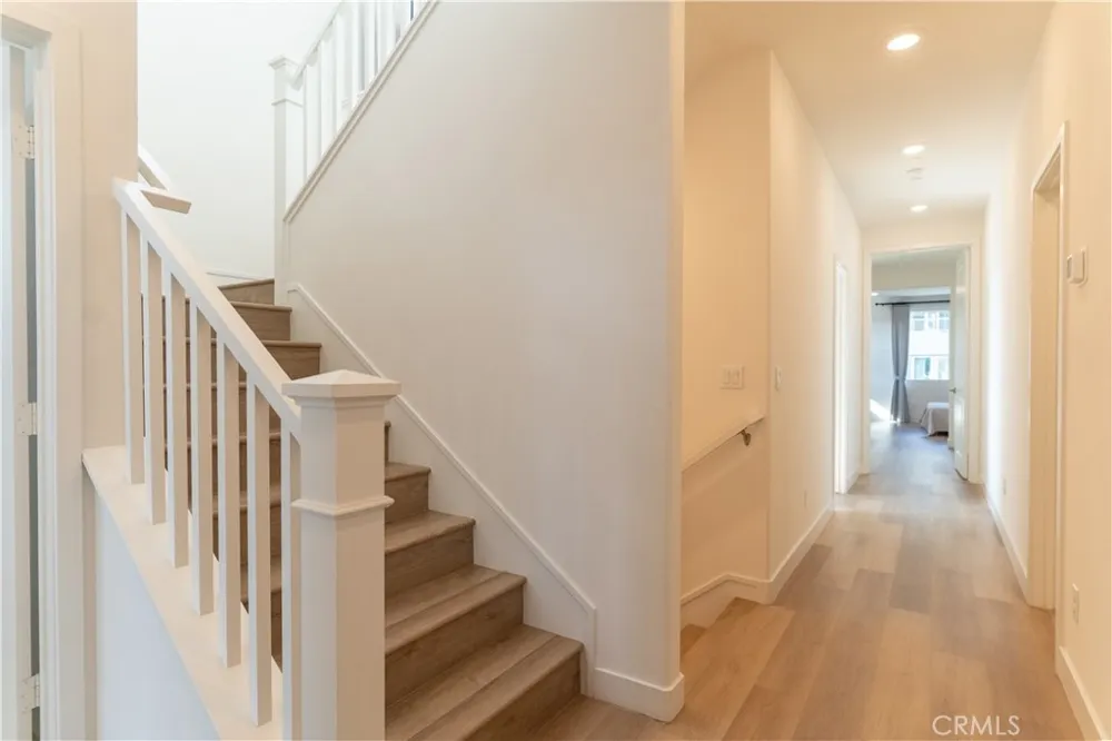 301 Baluster Irvine, CA 92618