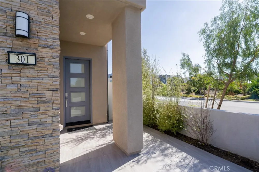 301 Baluster Irvine, CA 92618