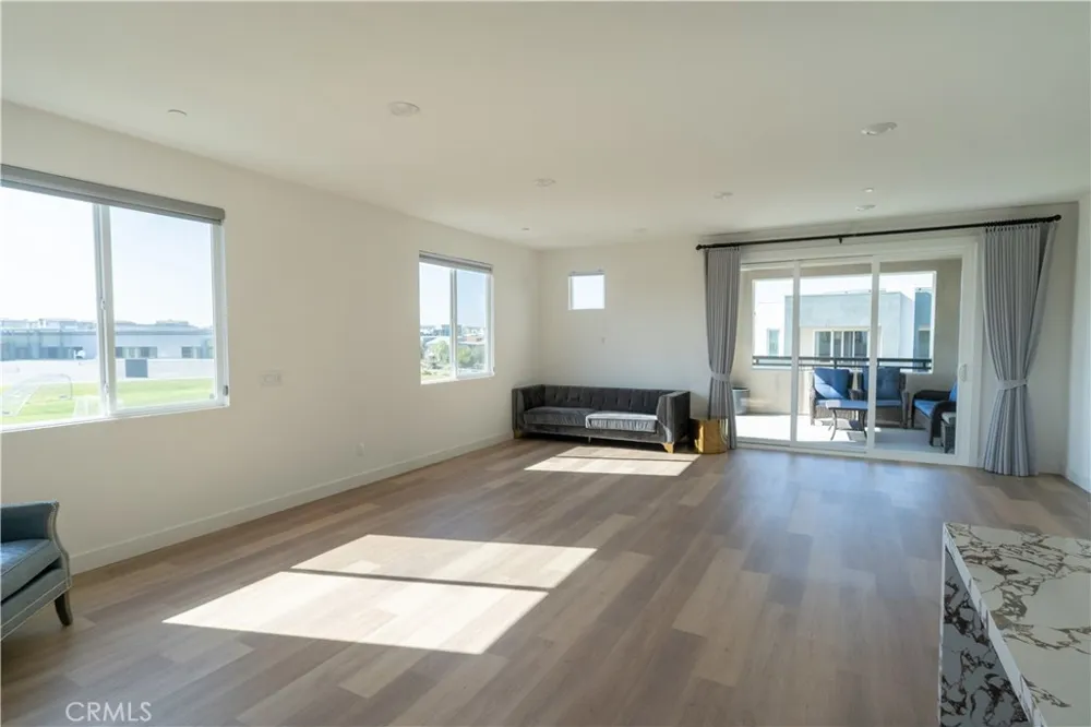 301 Baluster Irvine, CA 92618