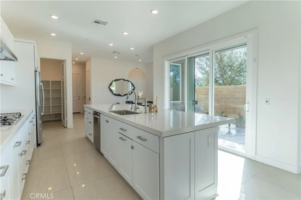 301 Baluster Irvine, CA 92618