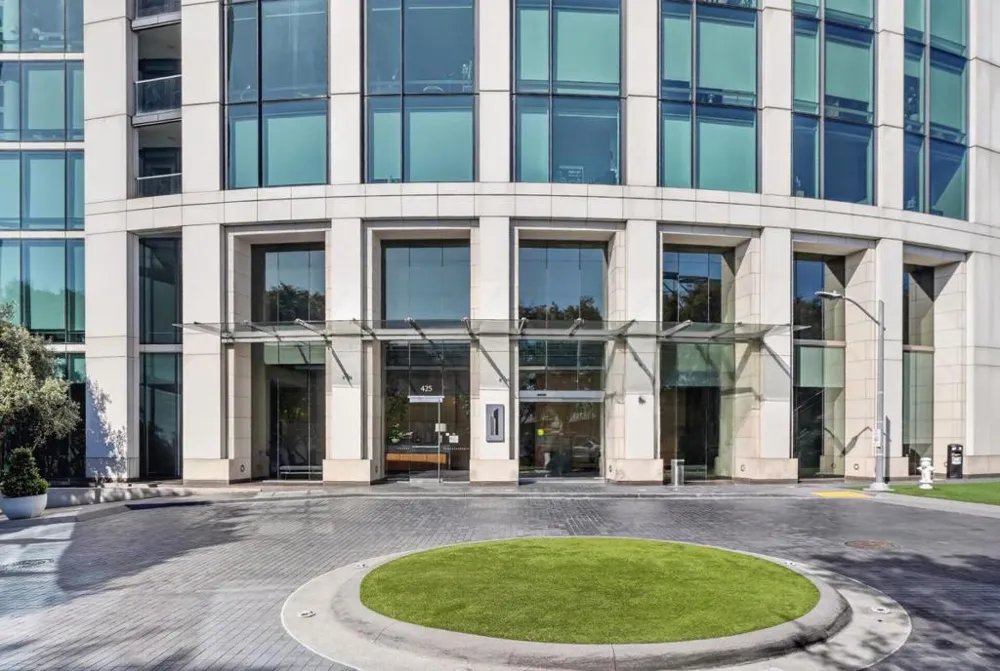 425 1st Street #3201 San Francisco, CA 94105