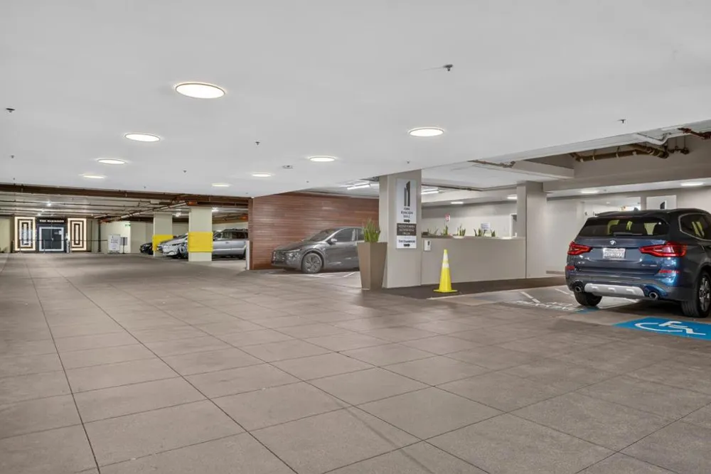 425 1st Street #3201 San Francisco, CA 94105