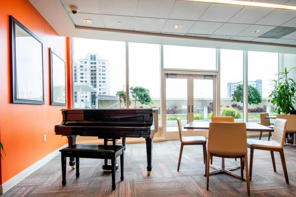 425 1st Street #3201 San Francisco, CA 94105