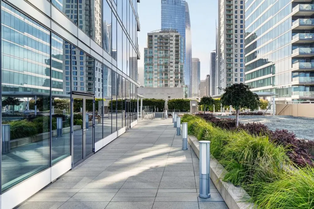 425 1st Street #3201 San Francisco, CA 94105