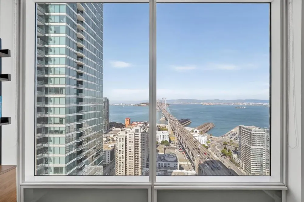 425 1st Street #3201 San Francisco, CA 94105