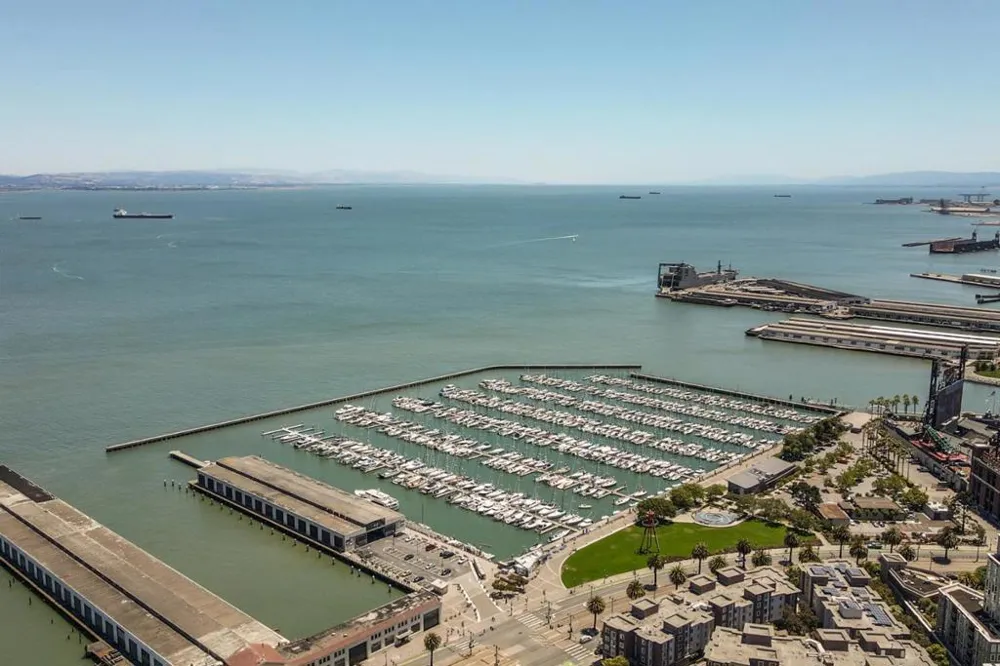 425 1st Street #3201 San Francisco, CA 94105