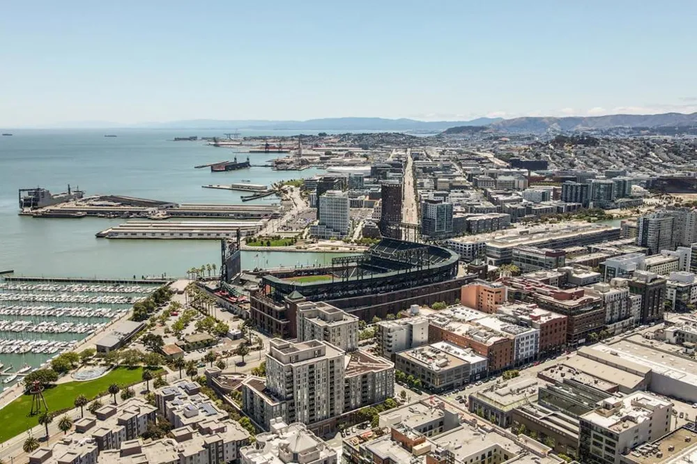 425 1st Street #3201 San Francisco, CA 94105