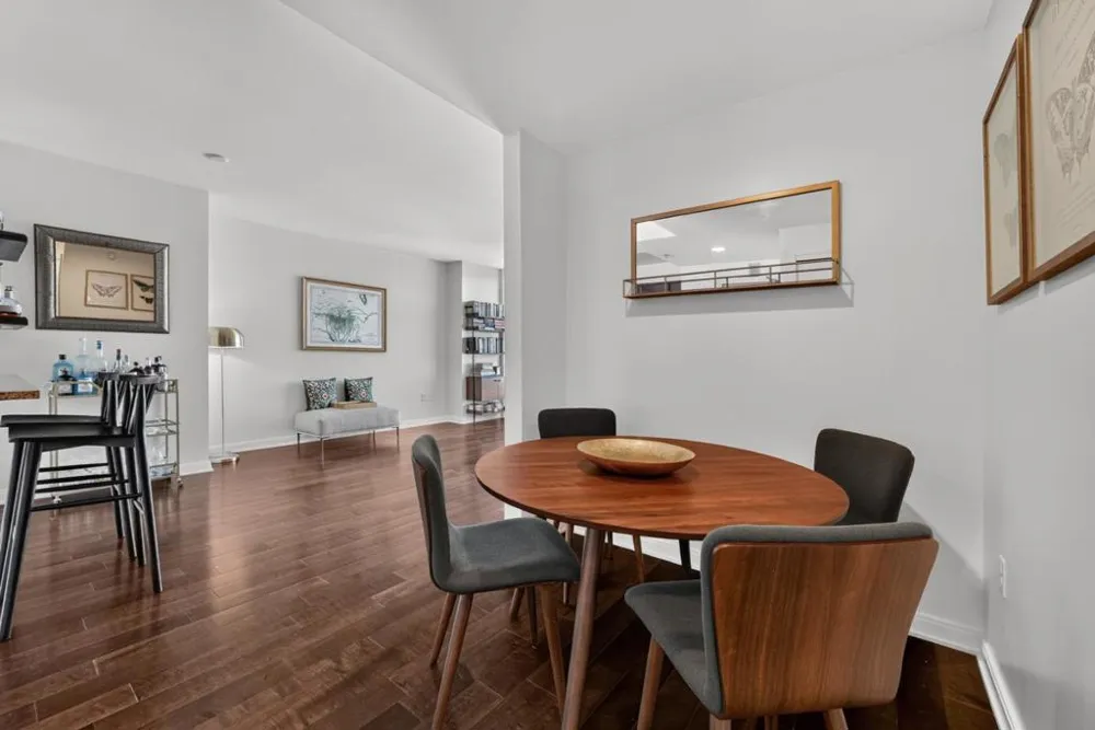 425 1st Street #3201 San Francisco, CA 94105
