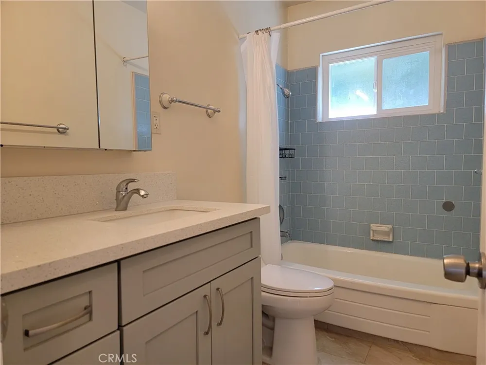 1116 W Duarte #B Arcadia, CA 91007