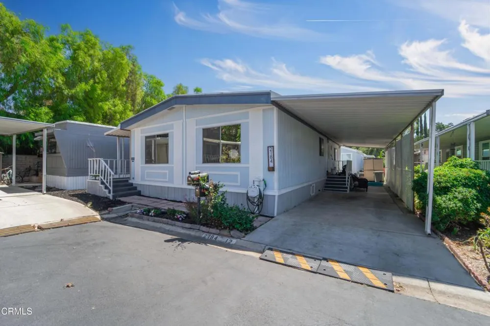 2184 Pavo Court #12 Thousand Oaks, CA 91362