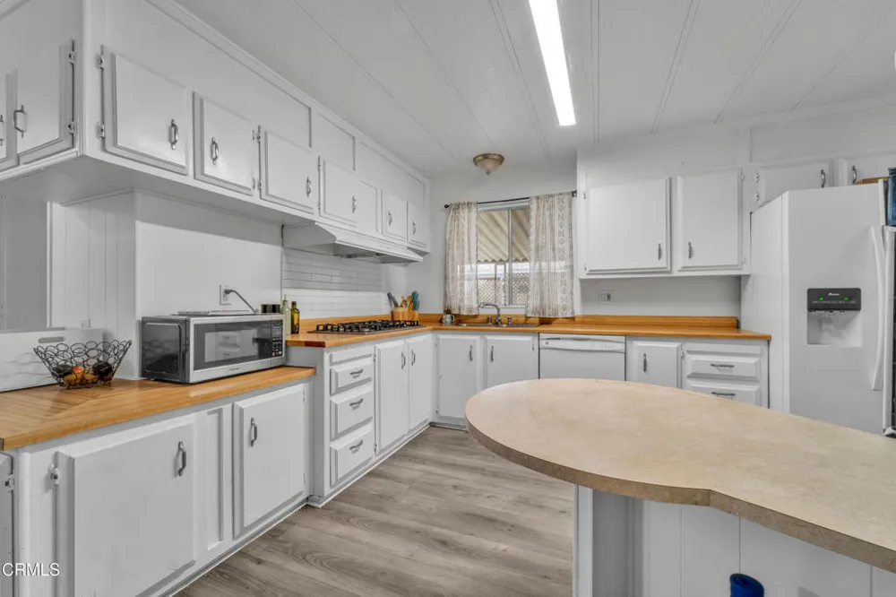 2184 Pavo Court #12 Thousand Oaks, CA 91362
