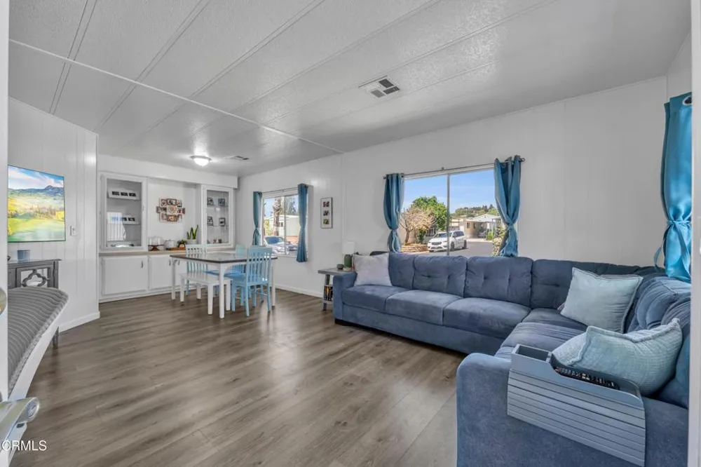 2184 Pavo Court #12 Thousand Oaks, CA 91362