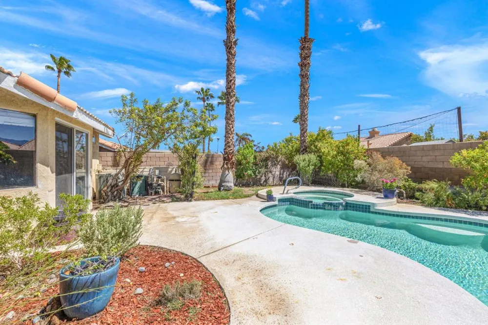 69857 Brookview Way Cathedral City, CA 92234