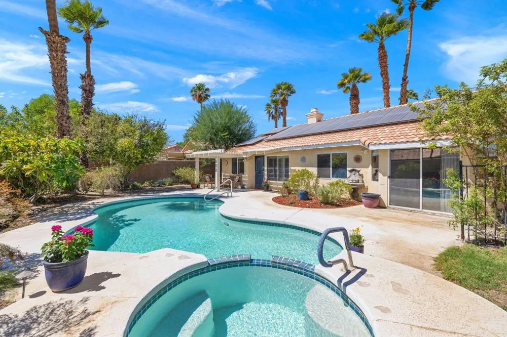 69857 Brookview Way Cathedral City, CA 92234